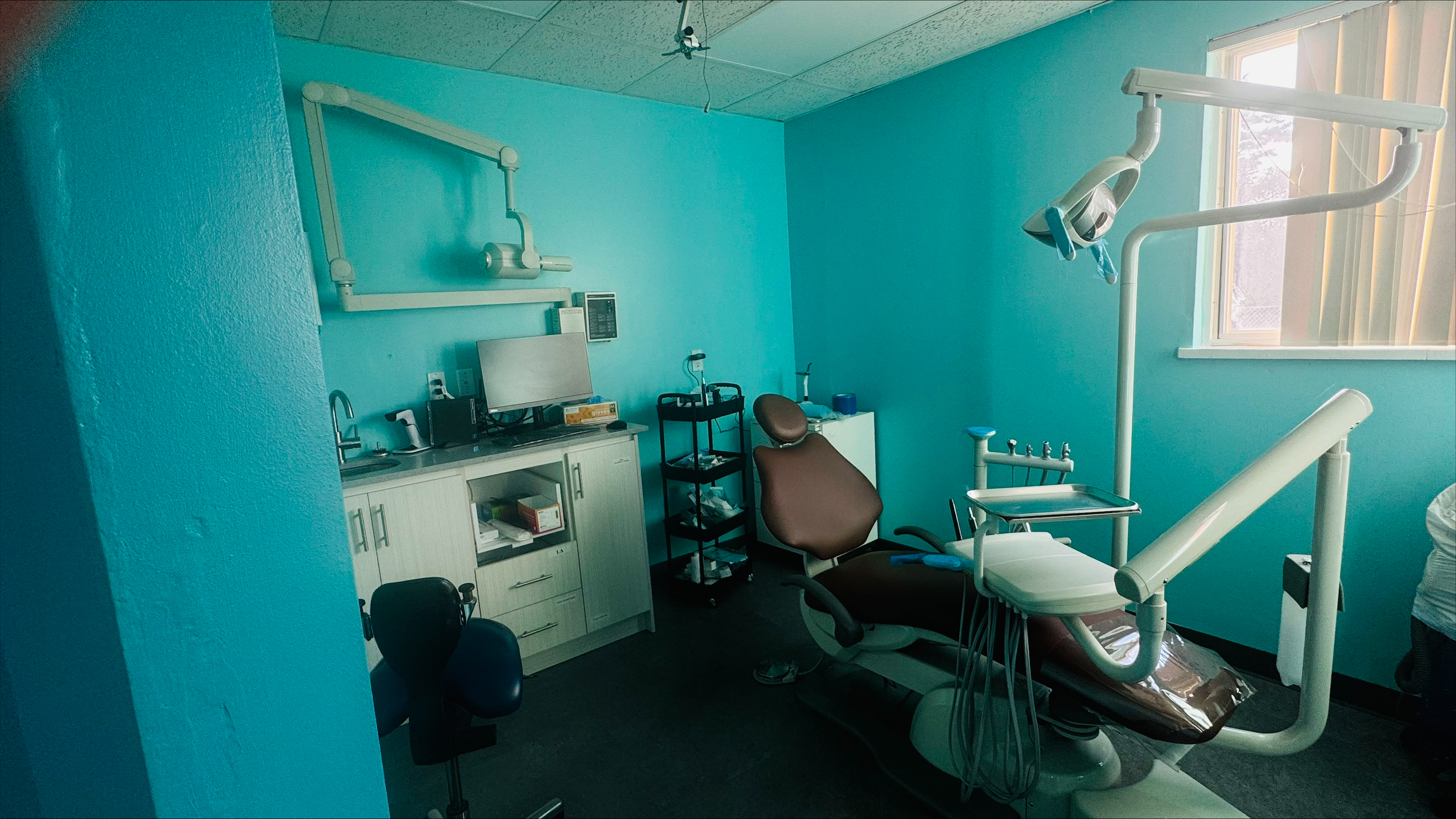 Mimico Dental Office dental clinic in Toronto - Photo 3
